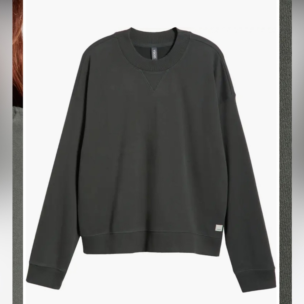 Vuori Sedona Aspen crew long sleeve be size large